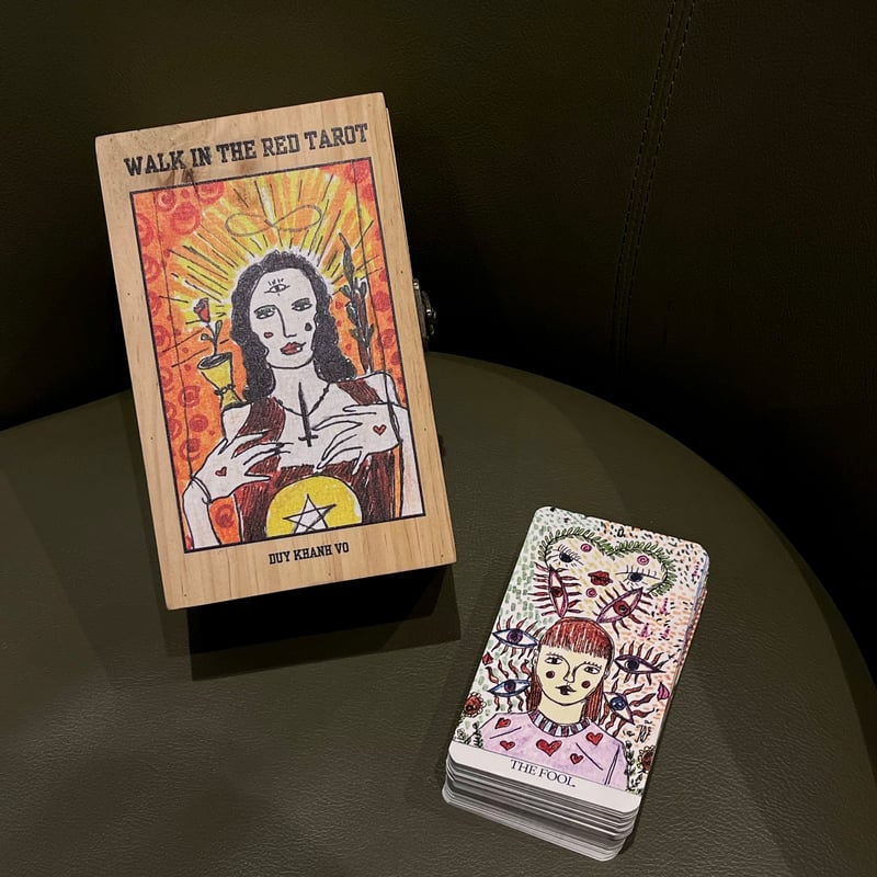 ウォークインザレッドタロットカード｜作者直輸入・希少デッキ