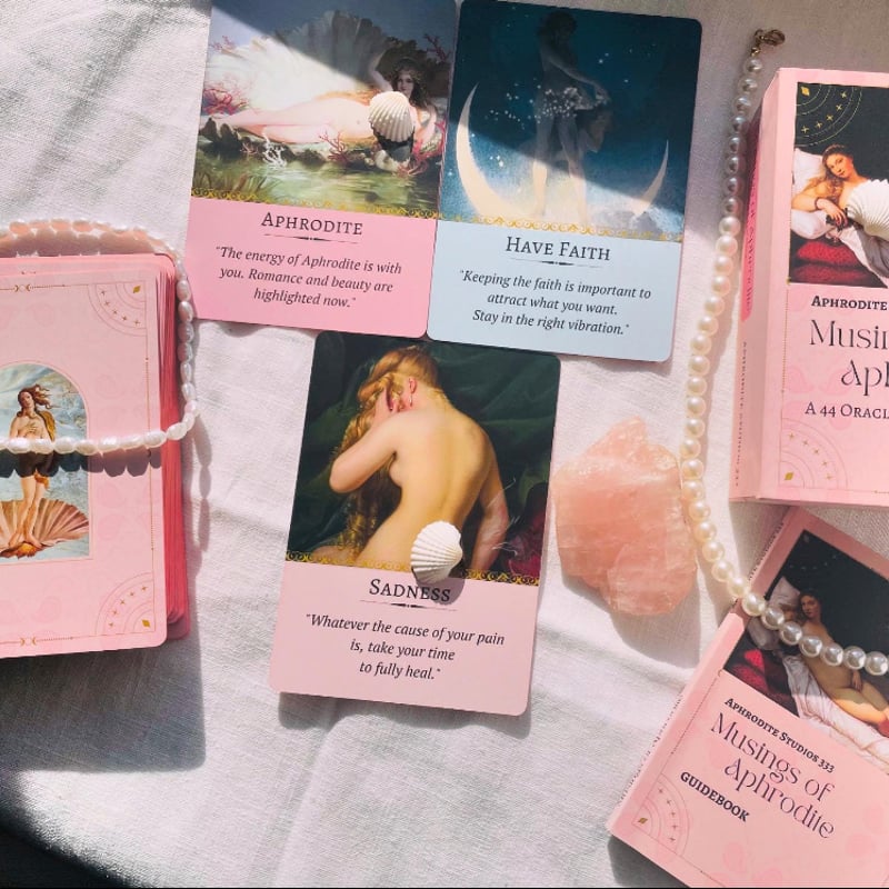 正規品オラクルカード】美麗アートワーク＆真珠✨女神アフロディーテの