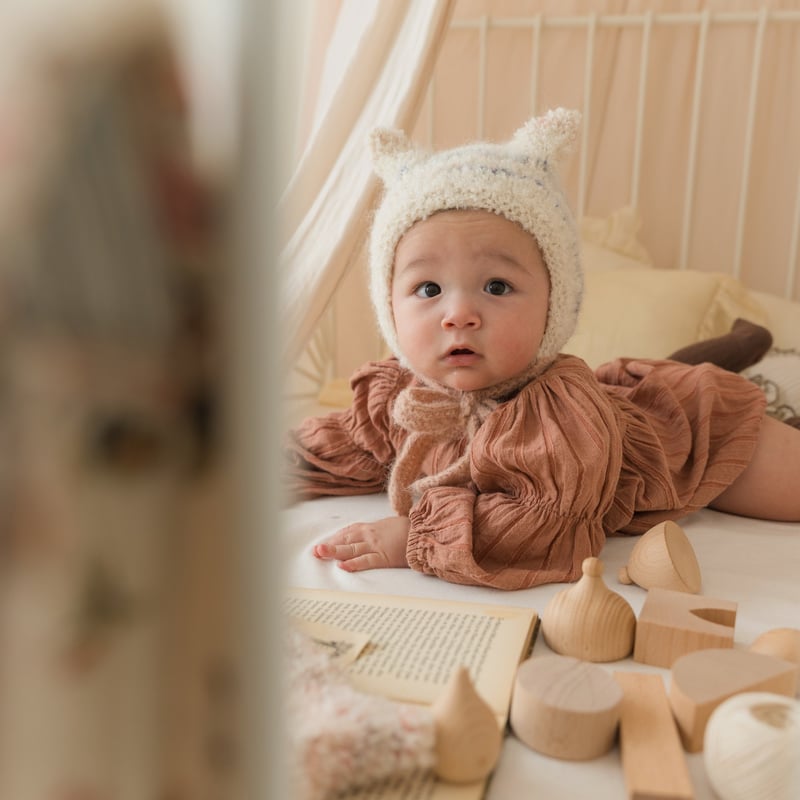 別珍フルボンネット a:ruco 耳が聴こえるフルボンネ うさ耳レースボンネット(1568) | こどもふく moco kids