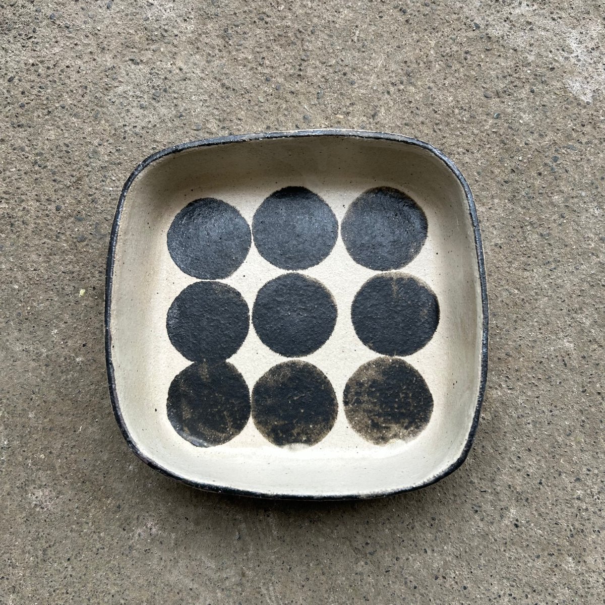 丸四角鉢〜dots〜 | Asako Okamura