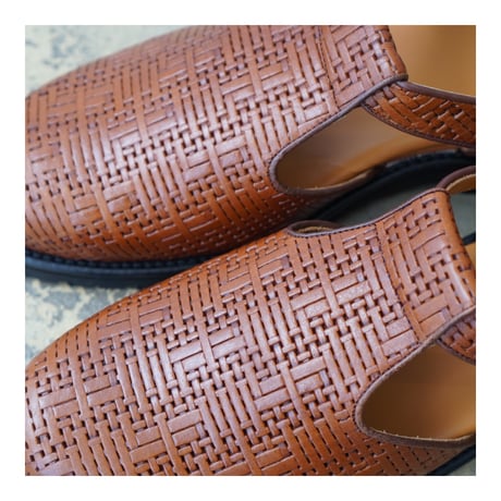 EMBOSSED CZECH GURKHA SANDAL