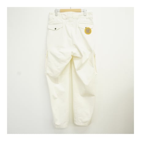 6 POCKET PANTS (WHITE)