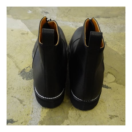 PULL TAB ZIP BOOTS (BLACK SHRINK)