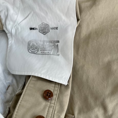 CHINOS (BEIGE)