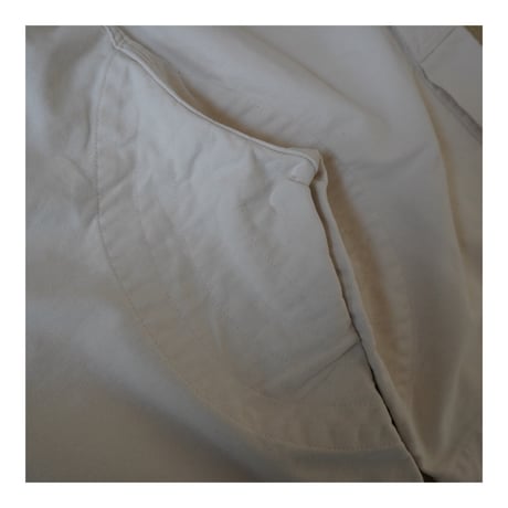 SIX POCKET SHORT PANTS (WHITE)