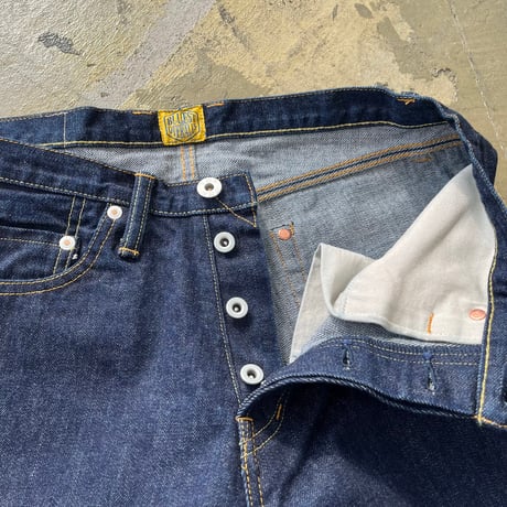BIG T DENIM PANTS