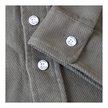 CAT FOOT PRINT NEL SHIRTS (KHAKI)