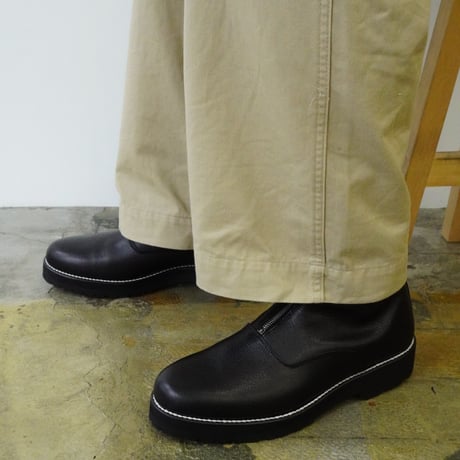 PULL TAB ZIP BOOTS (BLACK SHRINK)