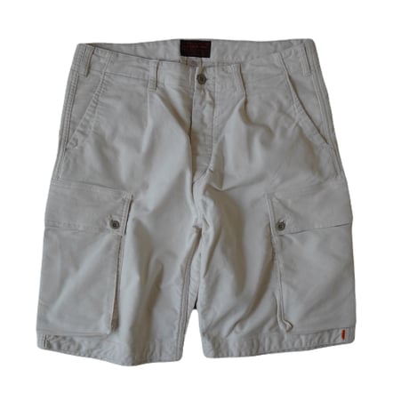 SIX POCKET SHORT PANTS (WHITE)