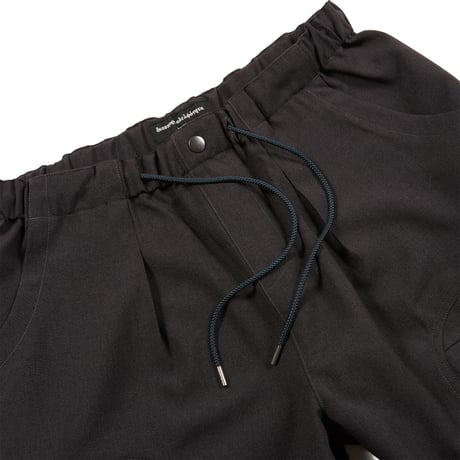 Vert Shorts (Charcoal)