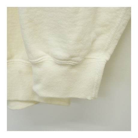 VICTORY CREW SWEAT (WHITE)
