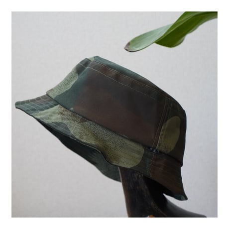 THE COLOR ”CAMO ONE HAT"