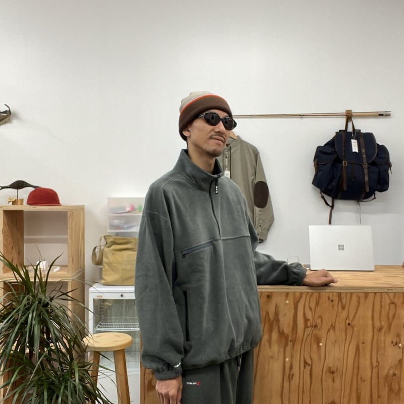 POLARTEC RELAX P/O JACKET (CHARCOAL) | plus2023 POLARTEC RELAX P/O JACKET (CHARCOAL) | plus2023