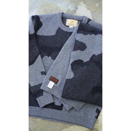 "CAMOSAI" CREW SWEATER (BLACK CAMO)