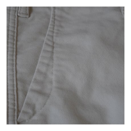 SIX POCKET SHORT PANTS (WHITE)