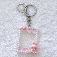 おすわりうさちゃんピンク、ミニサイズキーホルダー付き