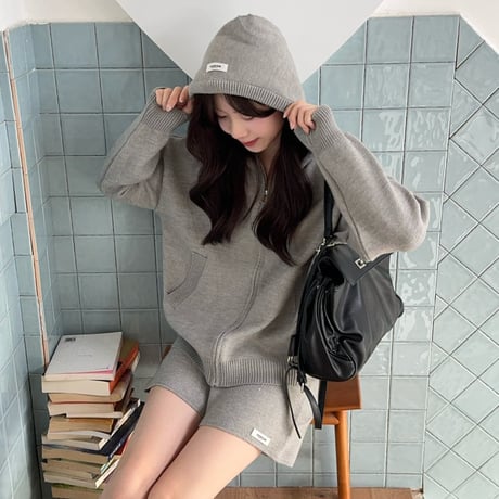 CATEGORY knit | alone