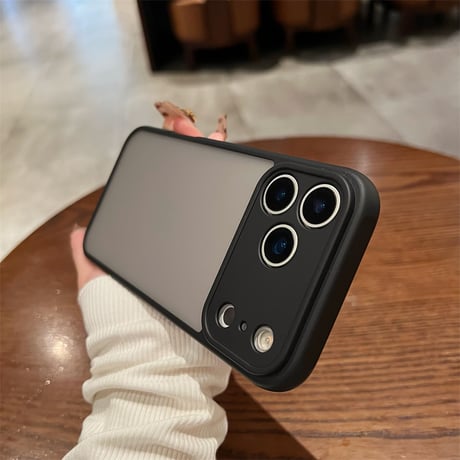 半透明 iphone17/air ケース マット スマホケース 黒のiPhoneに合う ケース R402