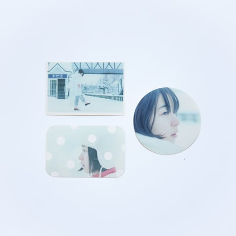 鳴海唯×女鹿成二 ステッカー 女優展 in PARCO