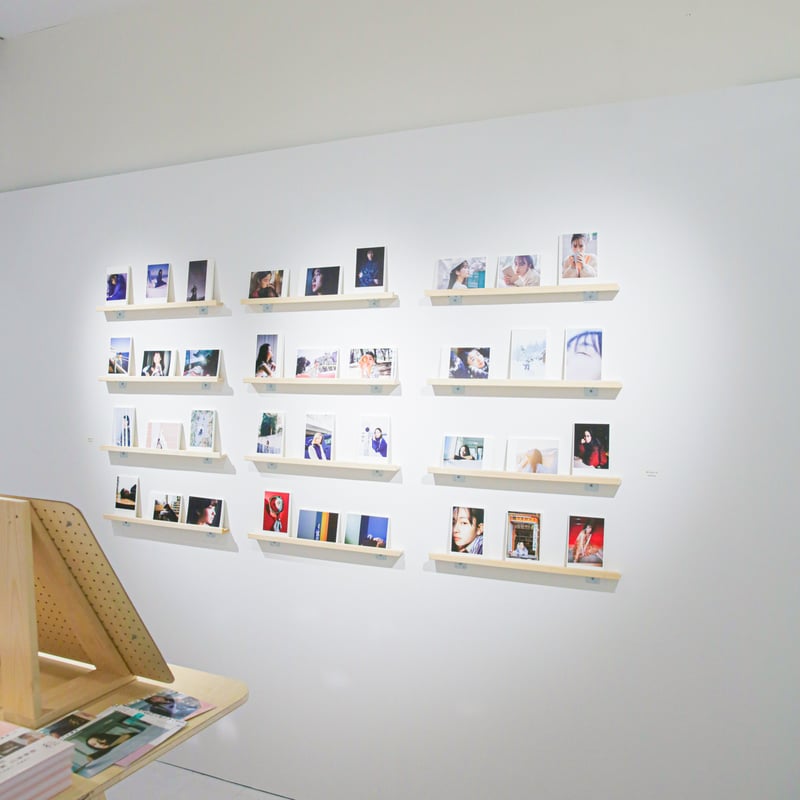 山田杏奈×酒井貴弘 ポストカード 女優展 in PARCO | ギローチェ