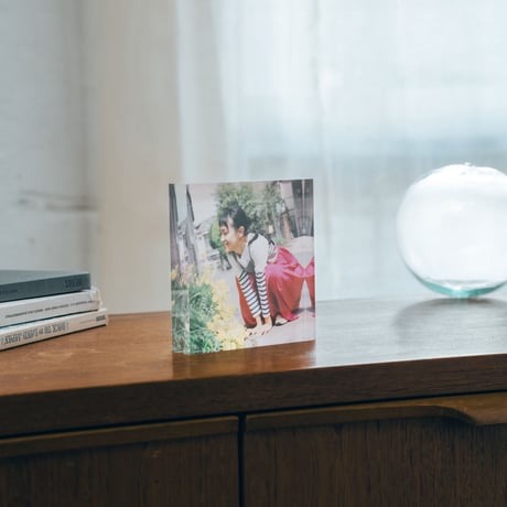 奈緒×山本春花 アクリルキューブ 女優展 in PARCO