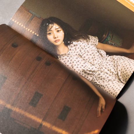 実熊瑠琉 写真集「東京路地裏散歩 meets seju」
