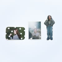 高田里穂×新家菜々子 ステッカー 女優展 in PARCO