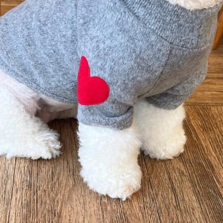 犬服 ハートワッペン プルオーバー