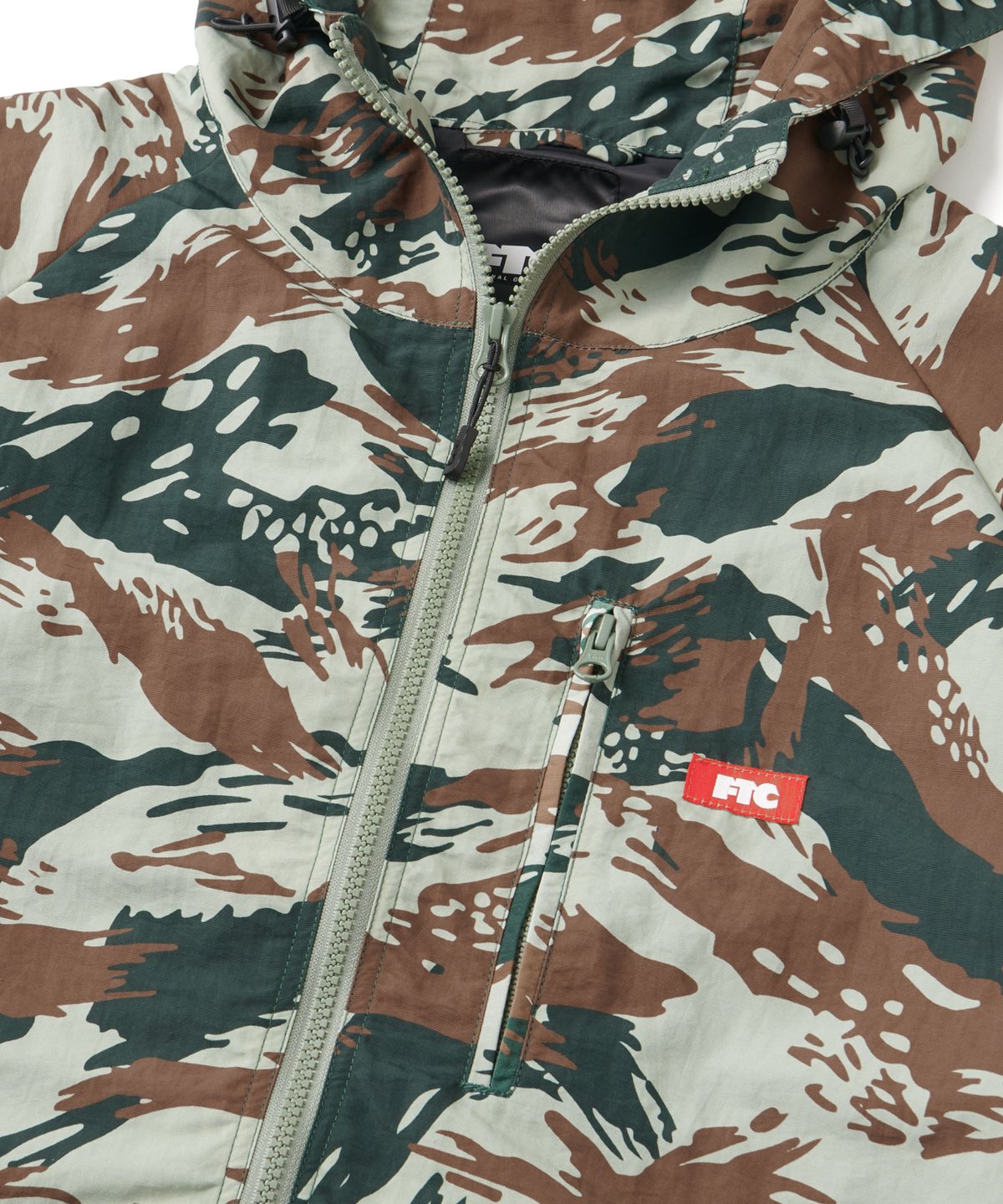 ジャケット・アウター UTILITY HOODED JACKET CAMO L FTC (エフティーシー) UTILITY HOODED JACKET Camo | SPOO