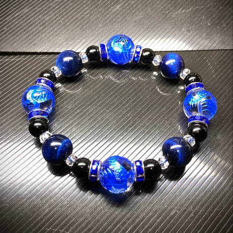 ブルー 龍彫り ボタンカット 水晶 ブルーカラータイガーアイ 天然石ブレスレット