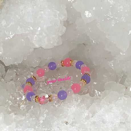 蝶々 ピンク 彫り 水晶 カルセドニー ローズオーラ  天然石ブレスレット