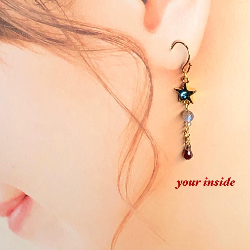 スワロフスキー スター バミューダブルー ガーネット 天然石 星ピアス