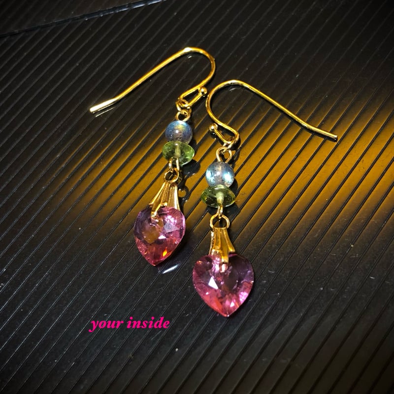 スワロフスキー LT.ローズ ハート 天然石ピアス | 💎 天然石