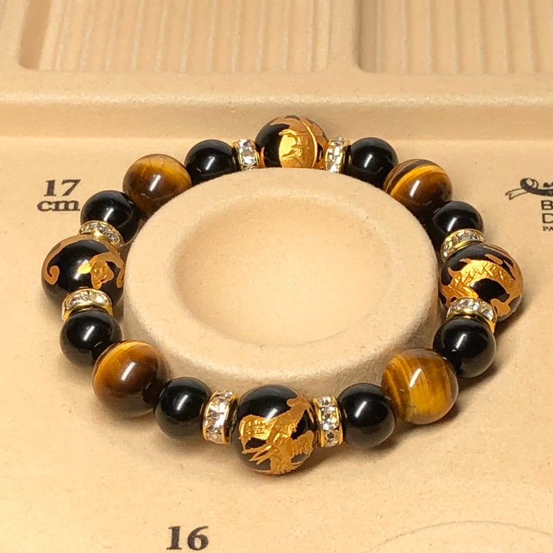四神獣 金色彫り オニキス タイガーアイ 天然石ブレスレット