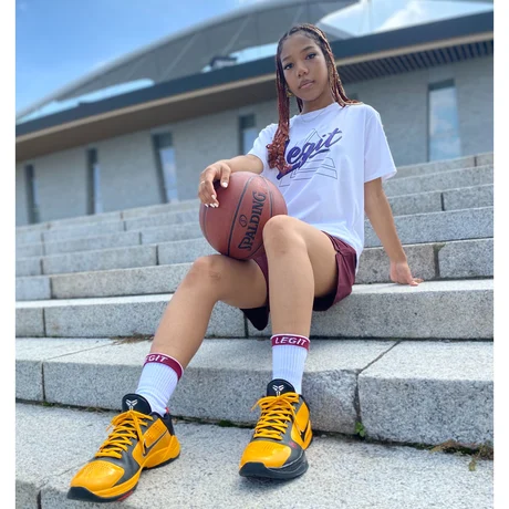 Legit ソックス MIDDLE SOCKS BLACK × WHITE | バスケショップ