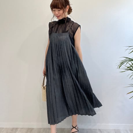 ハイネックシアーノースリーブブラウス