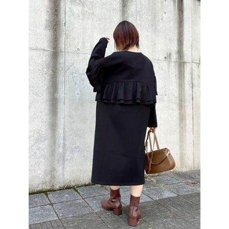 バックフリルボンディングワンピース