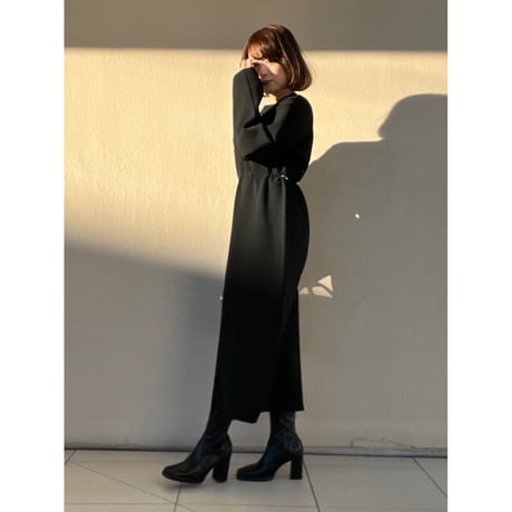 ウエストドロストニットワンピース