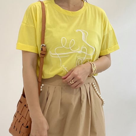 アートレディTシャツ