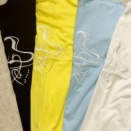 アートレディTシャツ