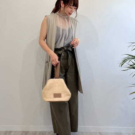 タックワイドパンツ
