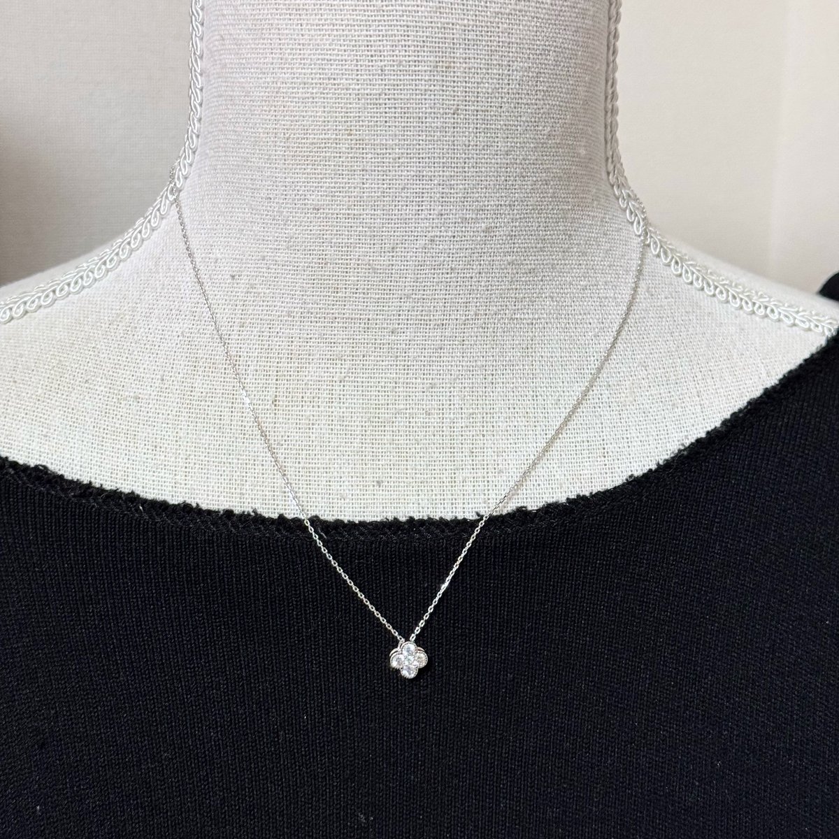 再入荷！小粒な四葉ネックレス | Fleur Jewel