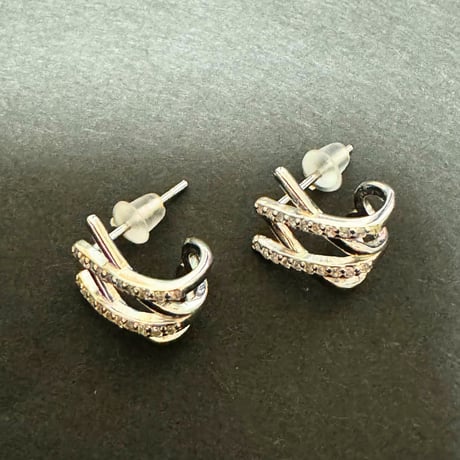 ダブル クロス ピアス