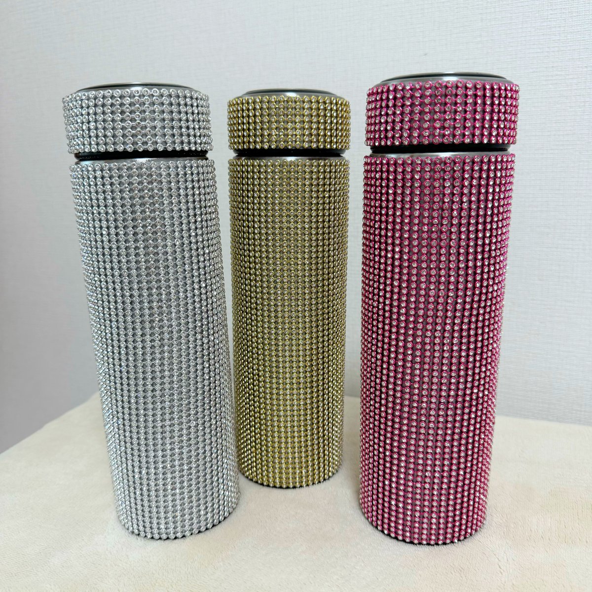 新品ストーン装飾 水筒 26.4オンス 金色 新品ストーン装飾 水筒 26.4オンス 金色