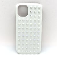 【iPhone11 Pro ケース】鋲スタッズ背面ケース(ホワイト)
