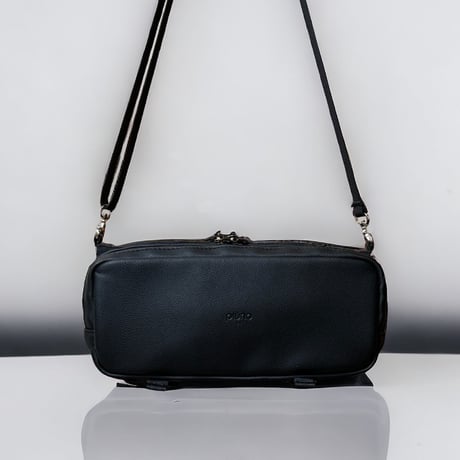 BOTTIN ボトルインポーチバッグ
