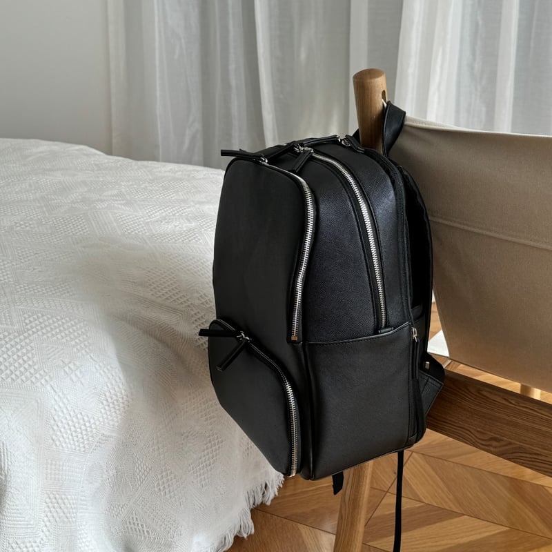 piuno 保冷機能付き2階建てリュック　通勤 通学 A4 マザーズバッグ　美品 FLOORSACK 保冷機能付き2階建てリュック | piuno