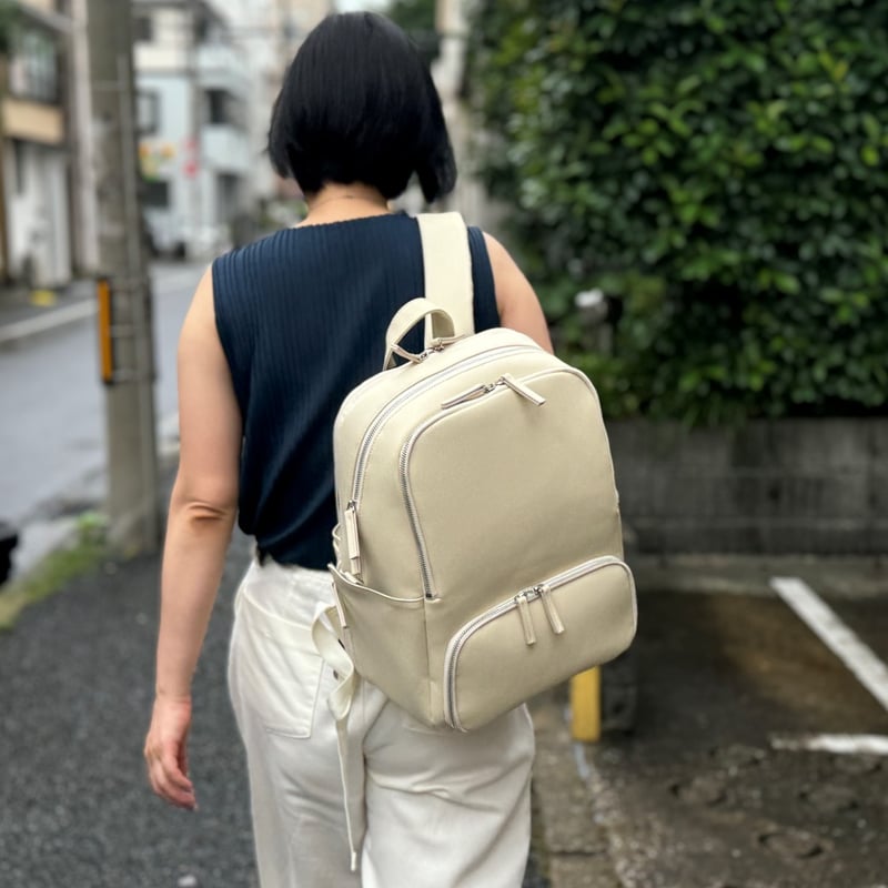 piuno 保冷機能付き2階建てリュック　通勤 通学 A4 マザーズバッグ　美品 FLOORSACK 保冷機能付き2階建てリュック | piuno