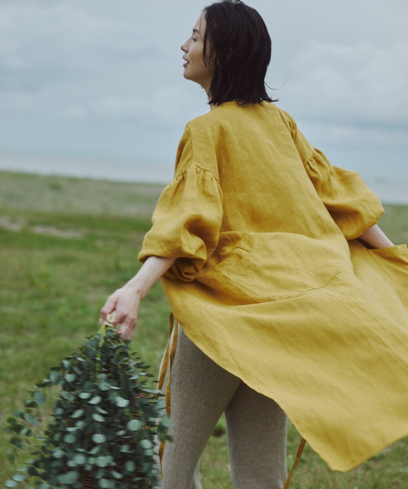 ☆お取り置き☆国産リネン割烹着 服のように羽織る。リネン混の今の時代の割烹着（エプロン