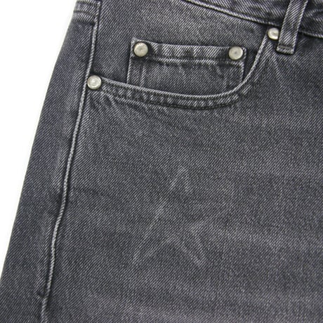 GOLDEN GOOSE DELUXE BRAND ／ ゴールデングース　デニムパンツ イタリア製 クラッシュデニム ダメージ加工 ジーンズ ジーパン ブラックデニム ｜ オールシーズン